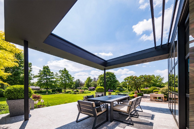 Pergolas haut de gamme Renson Aero Skye en Essonne - La Fermeture Parisienne img