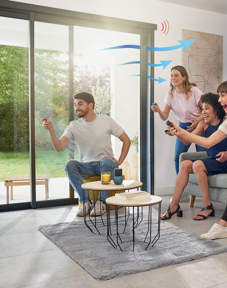 Baies coulissantes motorisées et pilotées en aluminium KLINE à Bruyères-le-Châtel dans l'Essonne - La Fermeture Parisienne project-slider-image