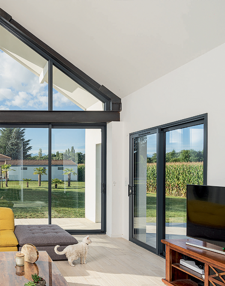 Baie coulissante en aluminium KLINE à Massy (91) dans l'Essonne - La Fermeture Parisienne project-slider-image