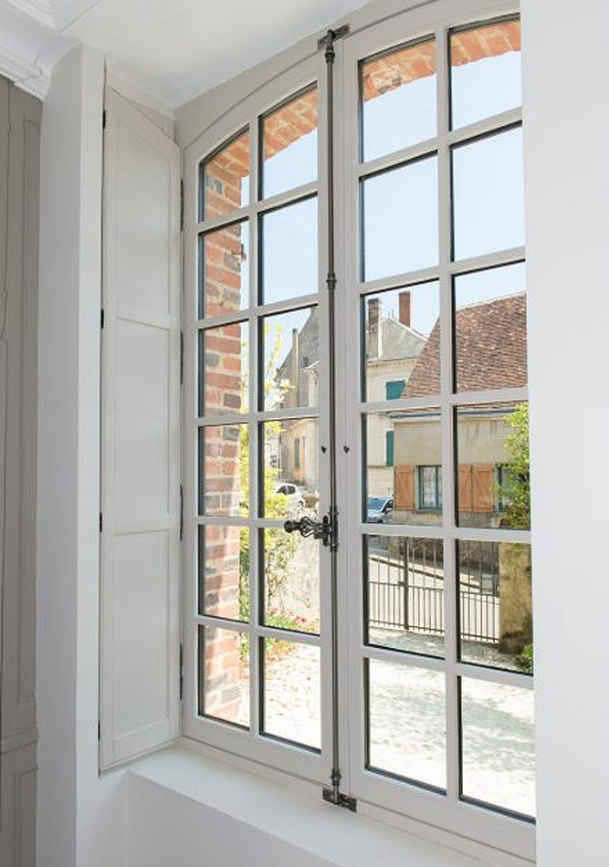 Fenêtres Tradilou Atulam à Yerres 91 - La Fermeture Parisienne project-slider-image