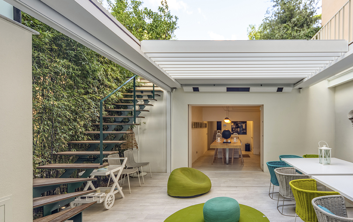 Pergolas bioclimatiques à Chatignonville (91) - La Fermeture Parisienne project-slider-image