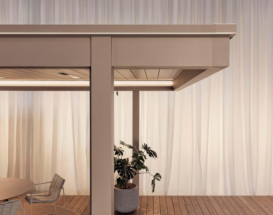 Pergolas haut de gamme à Orsay (91) - La Fermeture Parisienne project-slider-image