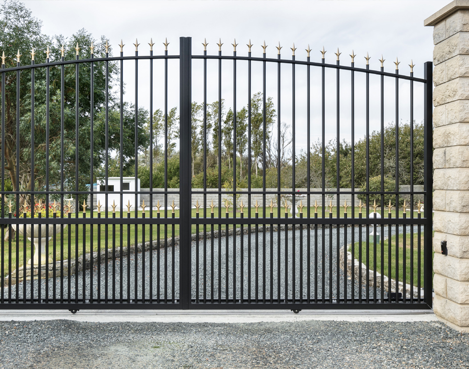 Portails aluminium motorisés à Marolles-en-Hurepoix (91) - La Fermeture Parisienne project-slider-image